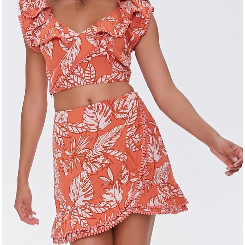 Tropical Leaf Print Crop Top & Mini Skirt Set. Resort Wear.
